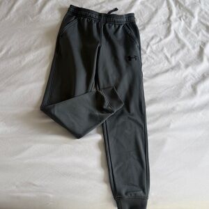 Kids Under Armour Athletic Pants- size youth medium